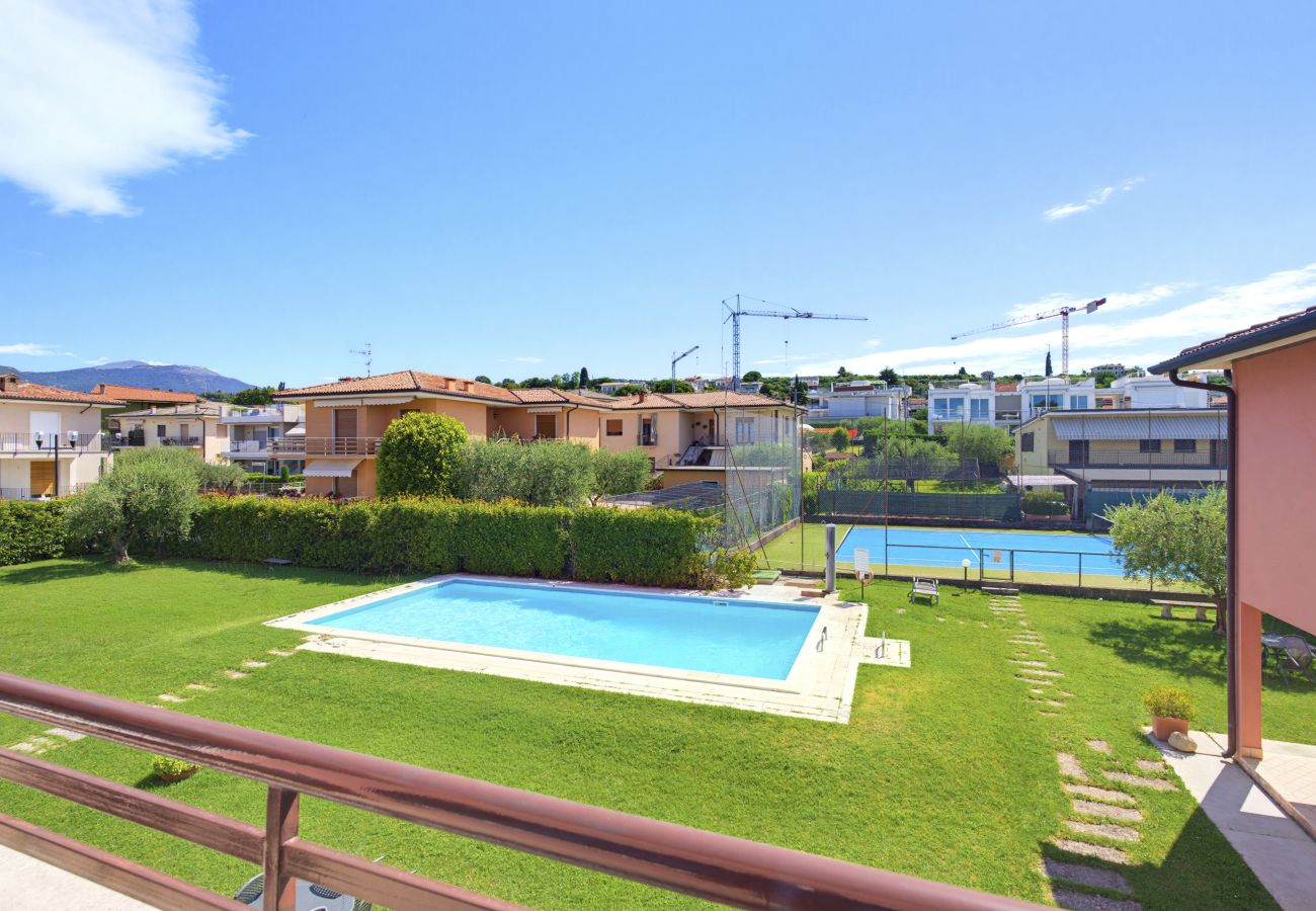 Appartamento a Bardolino - Regarda - Basiliko Sport appartamento con tennis e piscina
