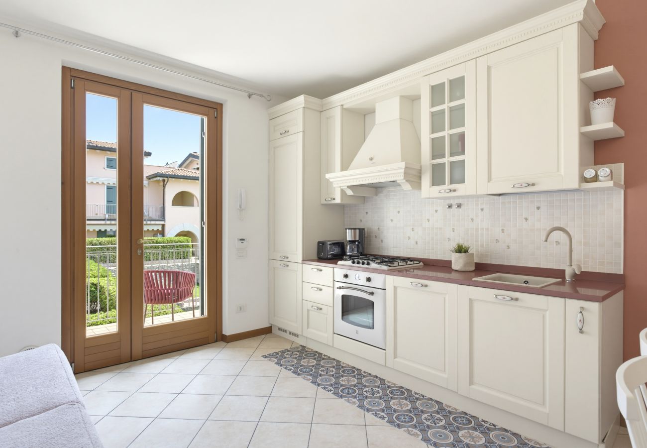 Appartamento a Lazise - Regarda - Basiliko Cosy Appartamento con piscina