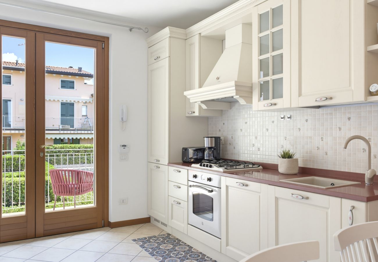 Appartamento a Lazise - Regarda - Basiliko Cosy Appartamento con piscina
