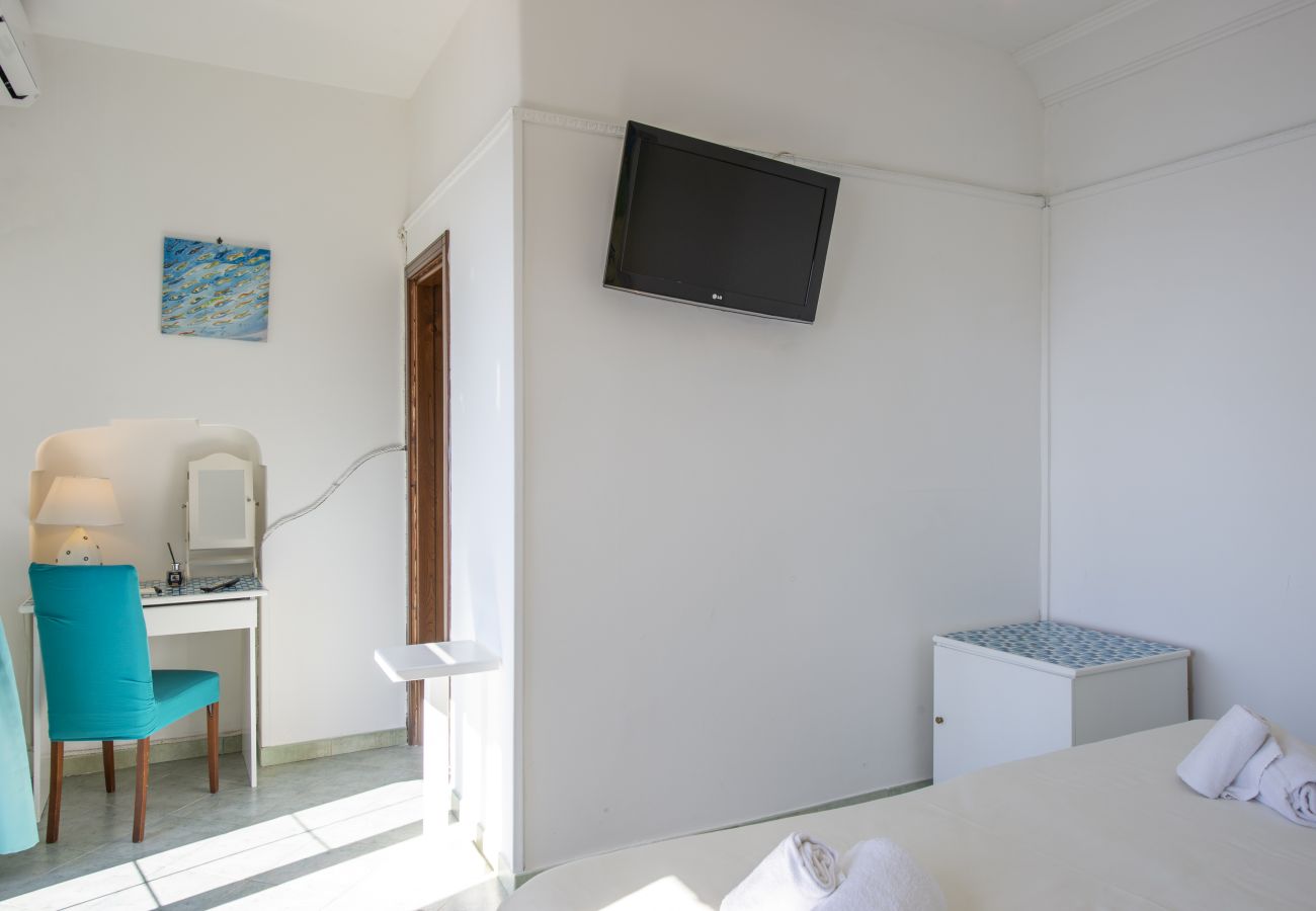 Villa in Pogerola - Villa Gioiello - Pool mit Meerblick und Farbtherapie