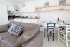 Ferienwohnung in Lazise - Regarda - Wohnung Brezza di Lago 1 mit Pool und Klimaanlage -Ruhe und Entspannung nur wenige Meter vom Zentrum von Lazise entfernt.
