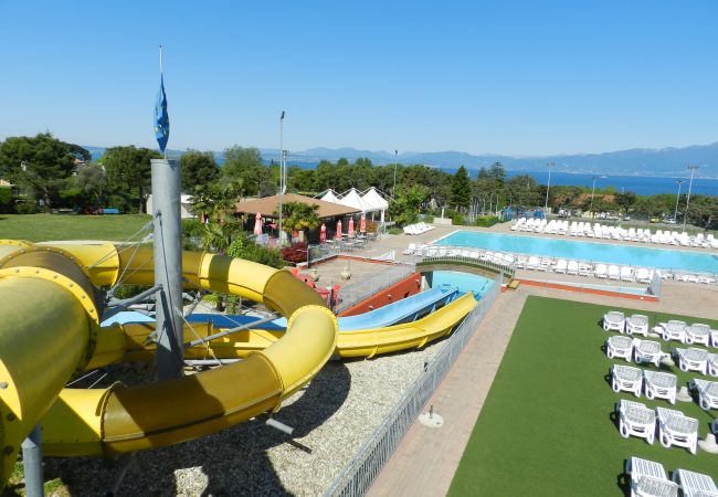 Ferienwohnung in Lazise - Regarda – Fewo Rosa Baccarat 5 mit Campingplatz und Strand Eintritt