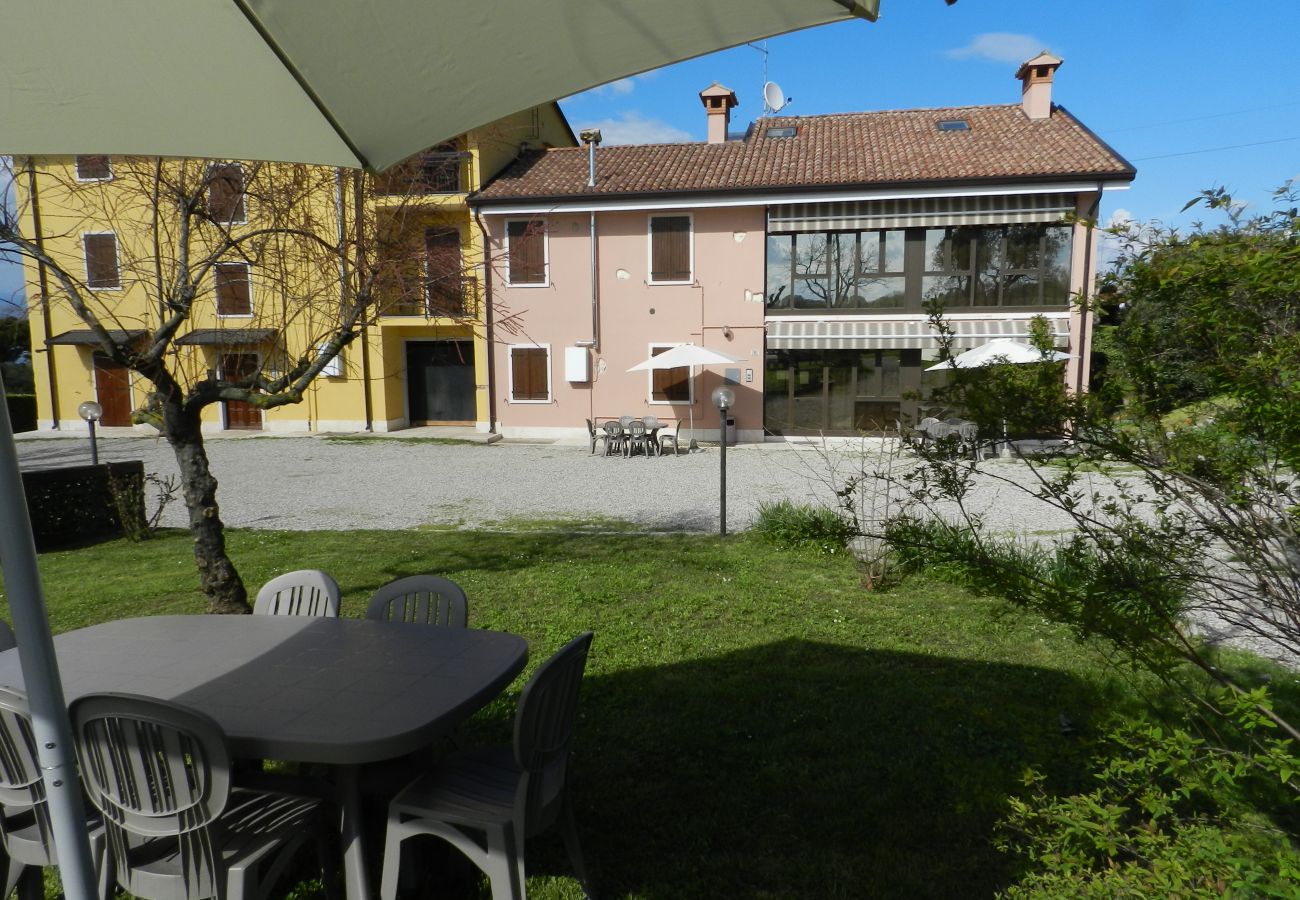 Ferienwohnung in Lazise - Regarda- Wohnung Rosa Alba 7 mit Campingplatz und Strand Eintritt