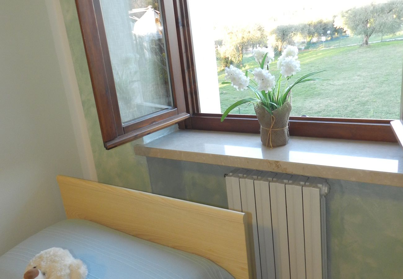 Ferienwohnung in Lazise - Regarda – FeWo Rosa Canina 8 mit Campingplatz und Strand Eintritt