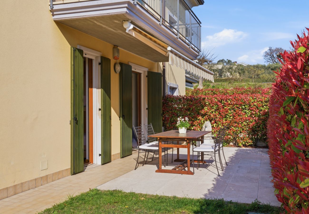Ferienwohnung in Lazise - Regarda- Weinapartment Promenade in Zentrum mit Garten und Pool