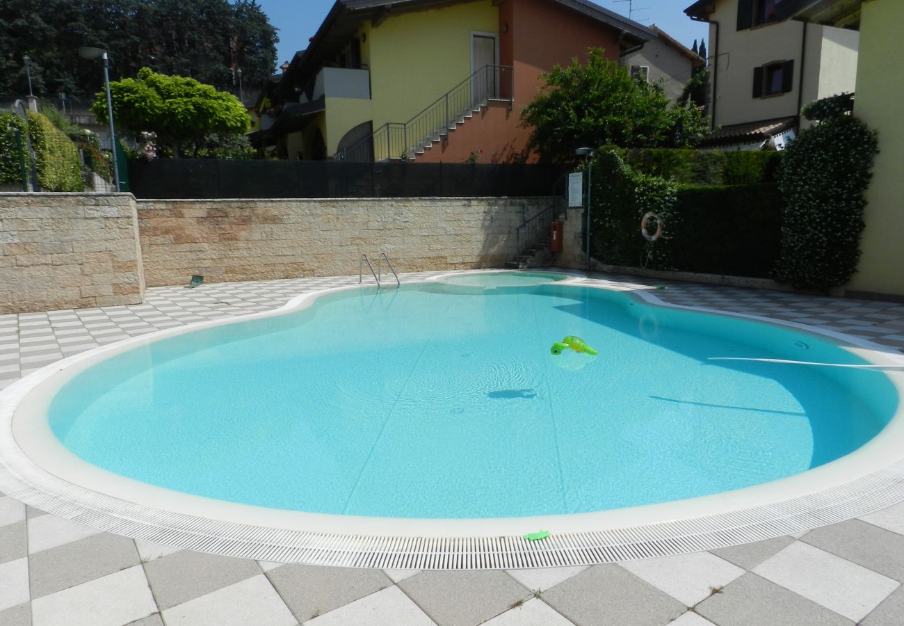 Ferienwohnung in Lazise - Regarda - Wohnung L'Archetto mit privat Garten, WLan, Pool