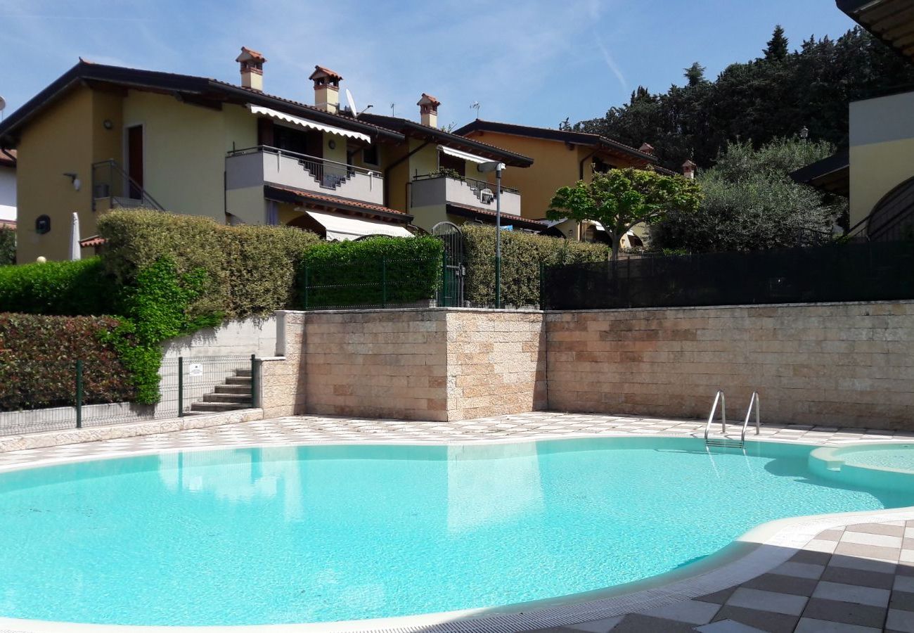 Ferienwohnung in Lazise - Regarda - Wohnung L'Archetto mit privat Garten, WLan, Pool