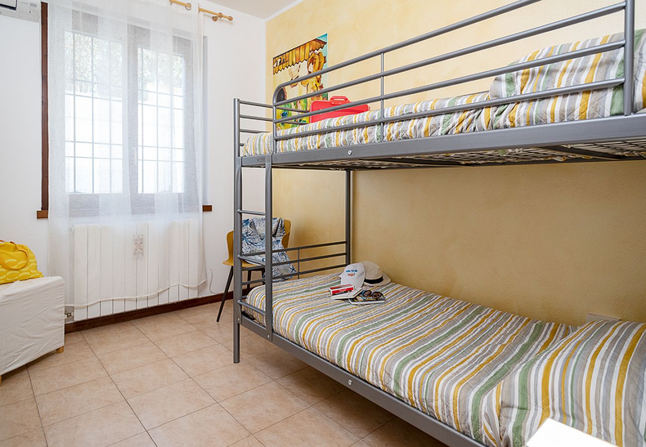 Ferienwohnung in Lazise - Regarda - Wohnung L'Archetto mit privat Garten, WLan, Pool