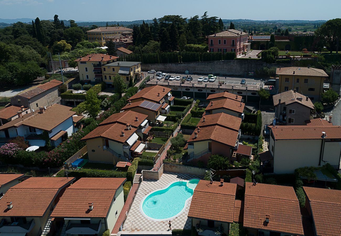 Ferienwohnung in Lazise - Regarda - Wohnung L'Archetto mit privat Garten, WLan, Pool