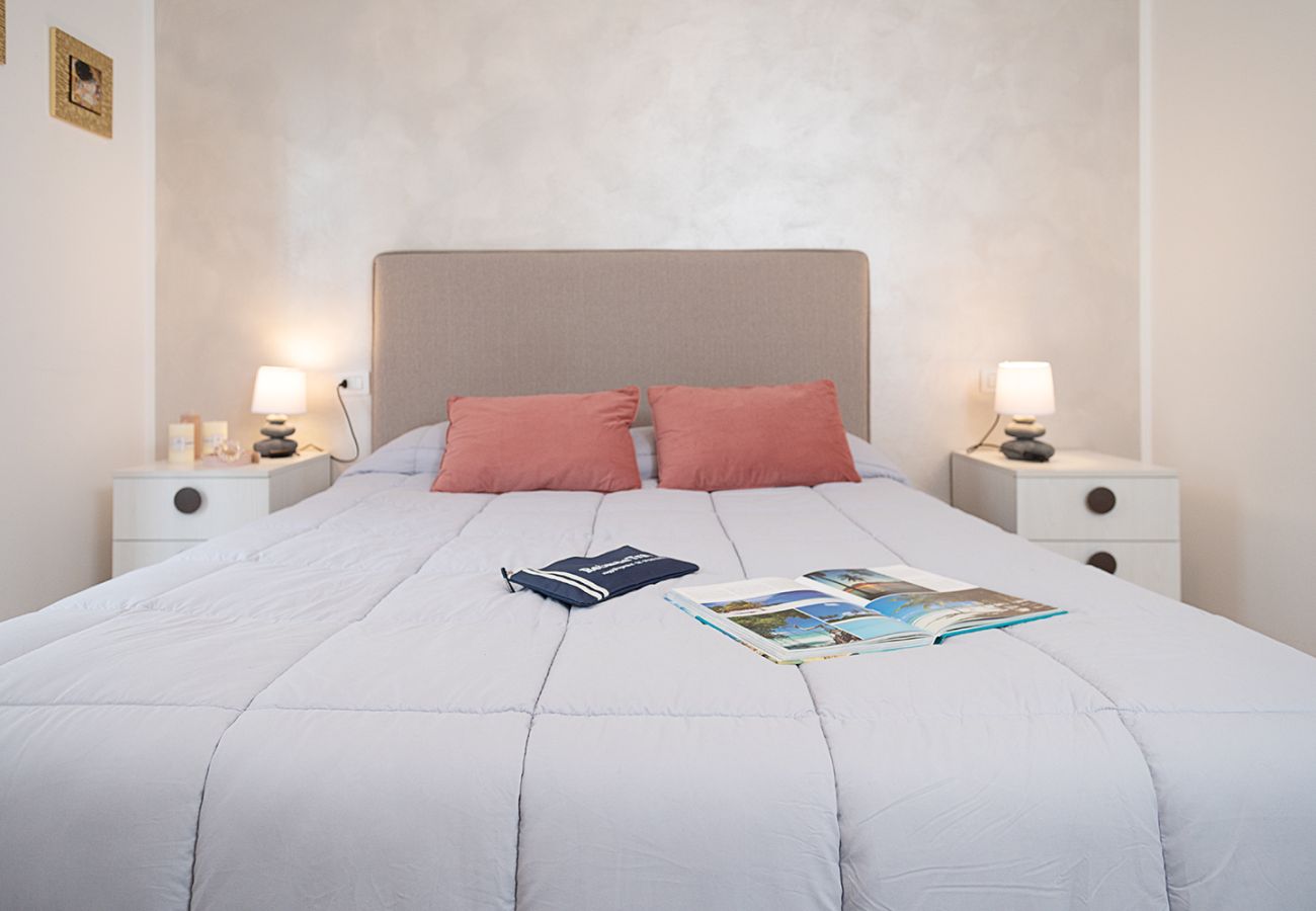 Ferienwohnung in Lazise - Regarda - Wohnung L'Archetto mit privat Garten, WLan, Pool