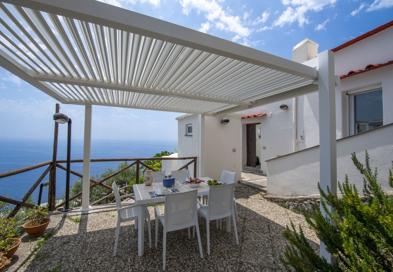 Ferienhaus in Praiano - Casa Punta Paradiso - Romantisches Refugium mit Meerblick