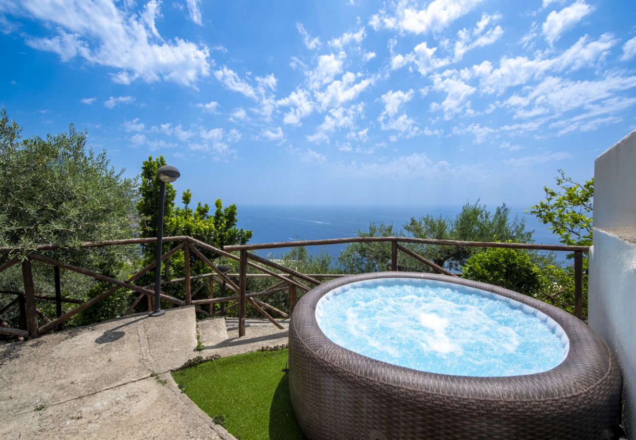 Ferienhaus in Praiano - Casa Punta Paradiso - Romantisches Refugium mit Meerblick