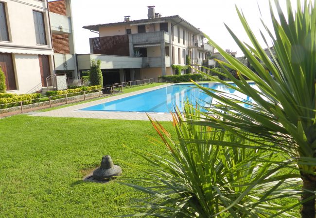 Ferienwohnung in Bardolino - ROMANTISCHE ZWEIZIMMERWOHUNG Ferienwohnung in Bardolino - ROMANTISCHE ZWEIZIMMERWOHUNG