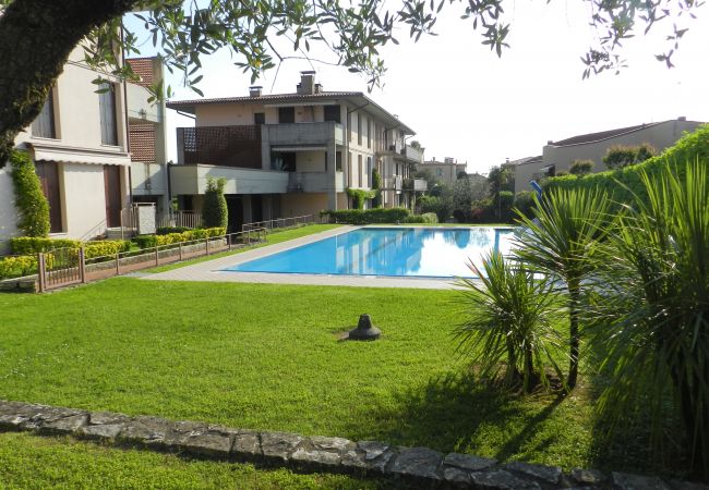 Ferienwohnung in Bardolino - ROMANTISCHE ZWEIZIMMERWOHUNG Ferienwohnung in Bardolino - ROMANTISCHE ZWEIZIMMERWOHUNG