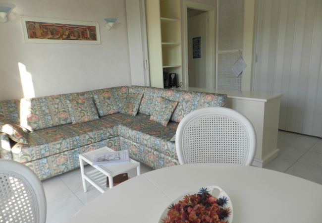 Ferienwohnung in Bardolino - ROMANTISCHE ZWEIZIMMERWOHUNG Ferienwohnung in Bardolino - ROMANTISCHE ZWEIZIMMERWOHUNG