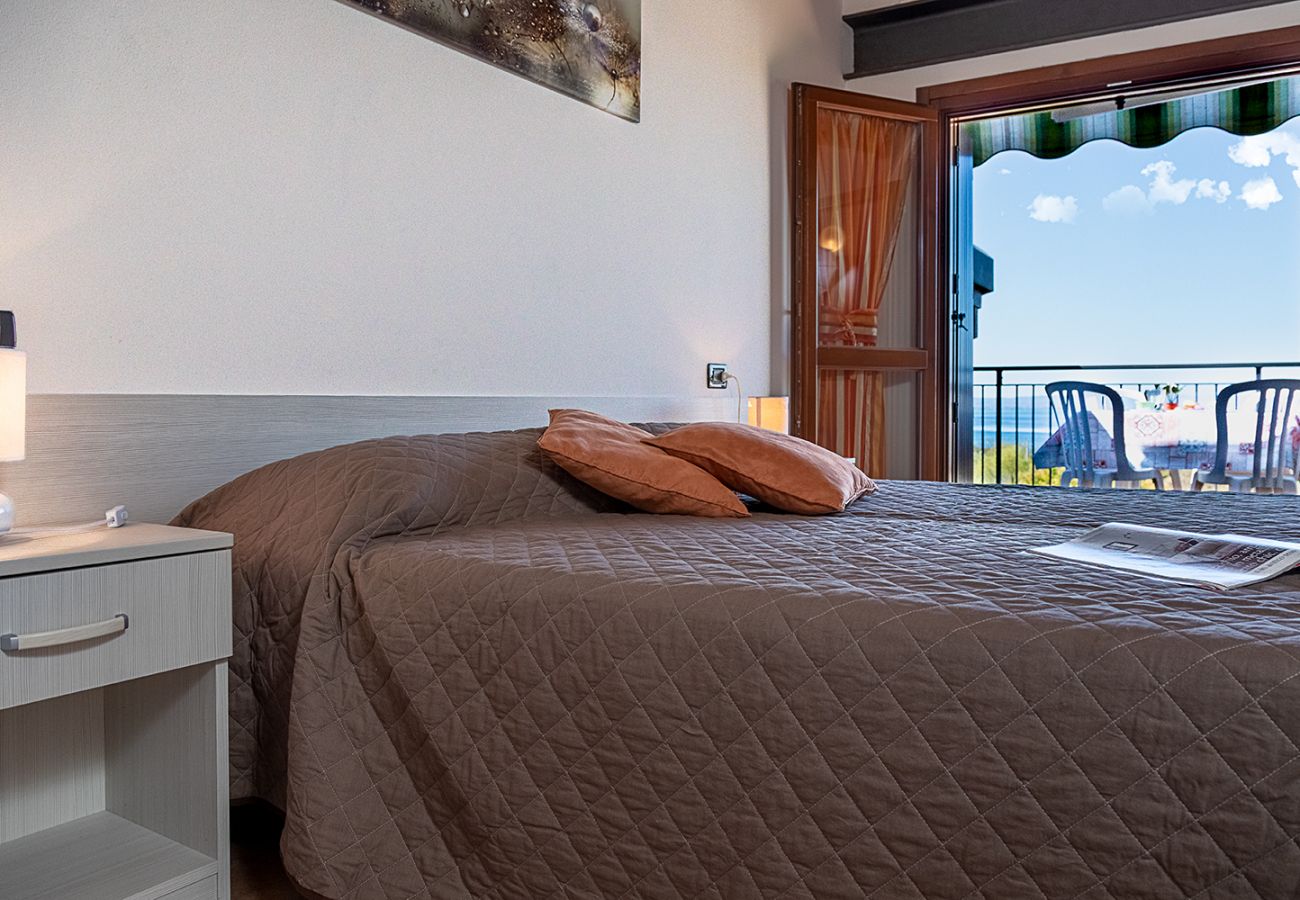 Ferienwohnung in Lazise - Regarda - Dreizimmerwohnung 