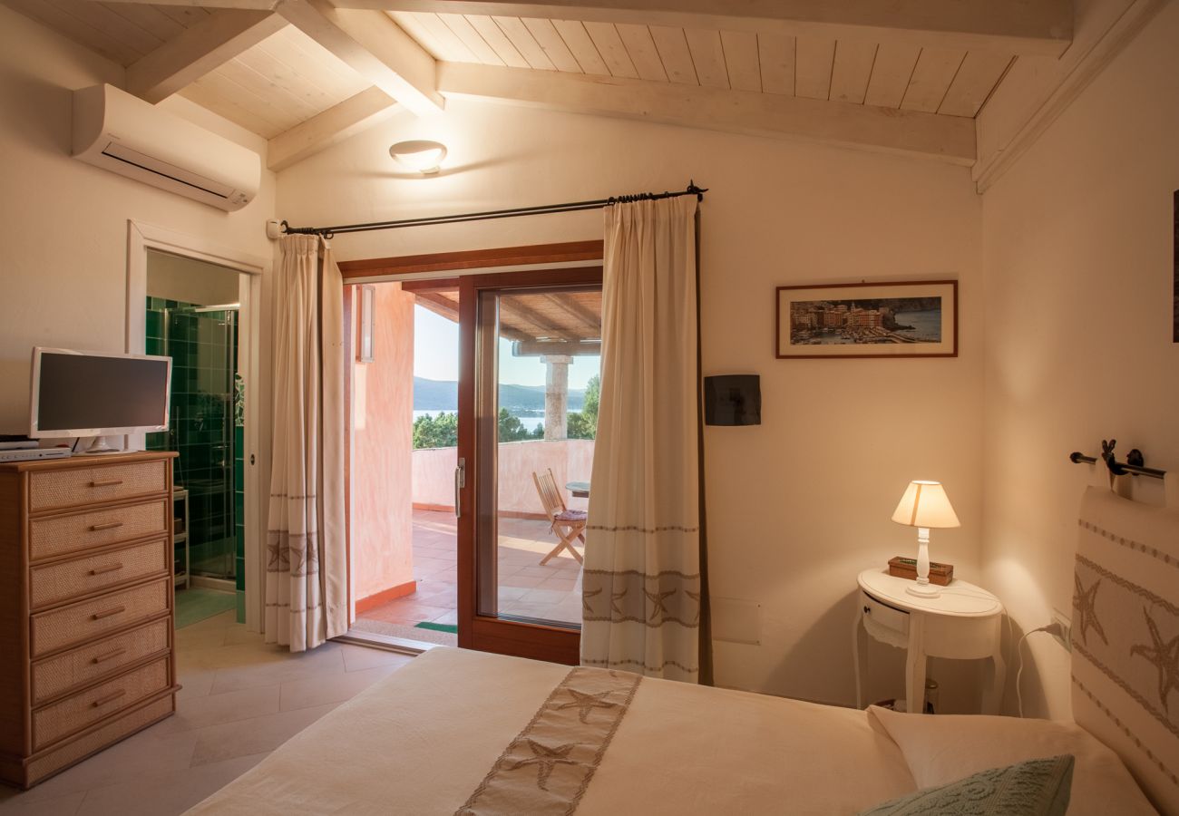 Villa in Porto Rotondo - Villa Sa Jaga - Infinity-Pool mit Blick auf den Sonnenuntergang, Porto Rotondo