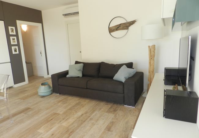 Ferienwohnung in Lazise - DREIZIMMERWOHNUNG Ferienwohnung in Lazise - DREIZIMMERWOHNUNG