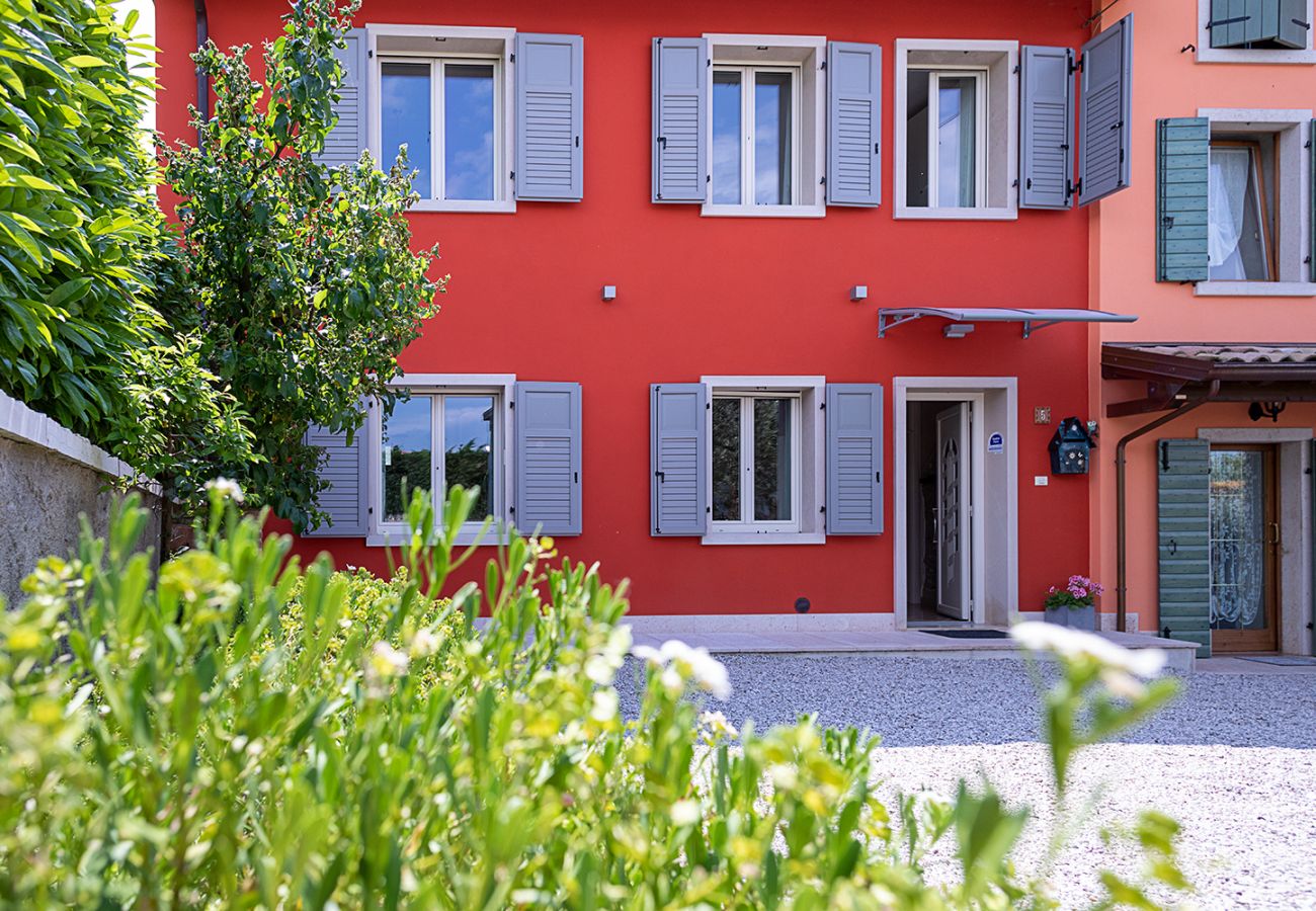 Ferienhaus in Bardolino - Regarda – Haus Rustico Petra im Bardolino mit 3 Schlafzimmer, 2 Bäder, Garten