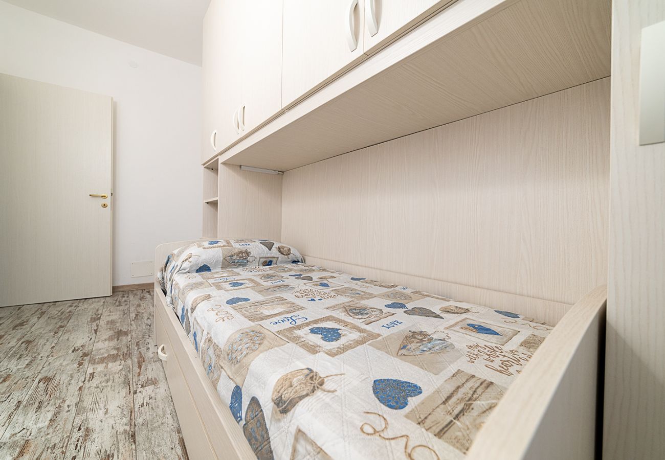 Ferienhaus in Bardolino - Regarda – Haus Rustico Petra im Bardolino mit 3 Schlafzimmer, 2 Bäder, Garten