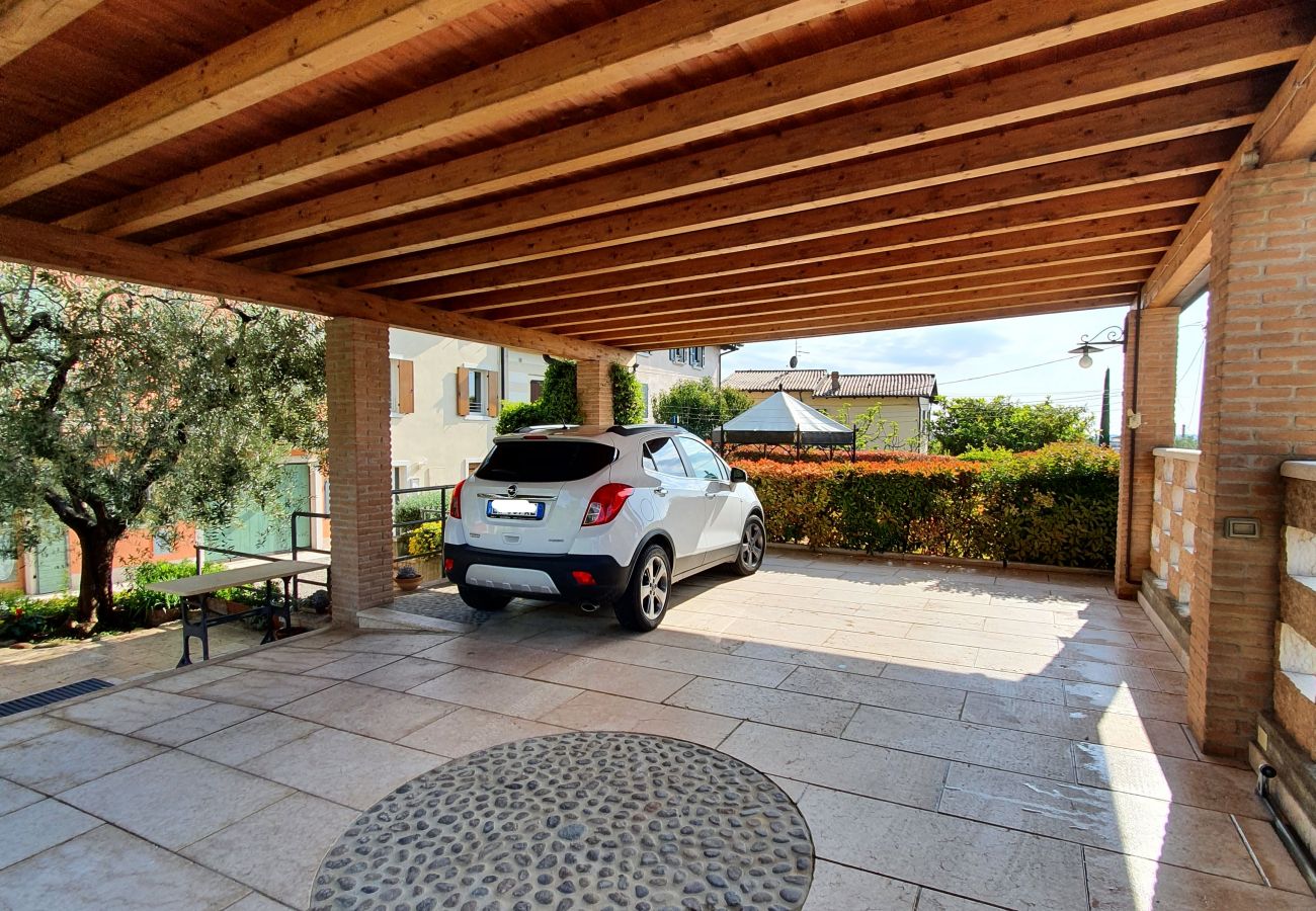 Ferienhaus in Bardolino - Regarda – Haus Rustico Petra im Bardolino mit 3 Schlafzimmer, 2 Bäder, Garten