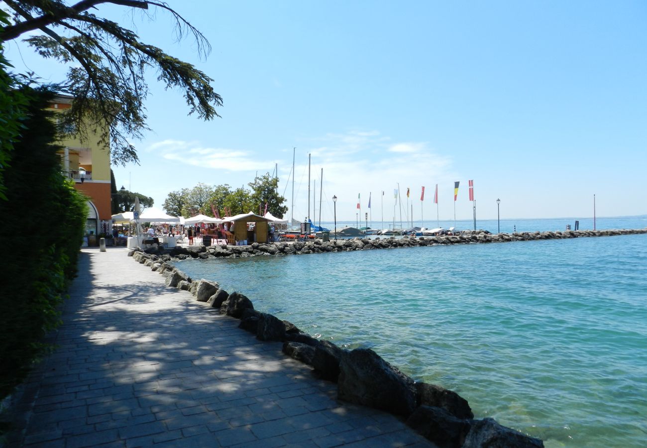 Studio in Bardolino - Regarda - Studio The Beach mit Seeblick am Strand in Cisano di Bardolino