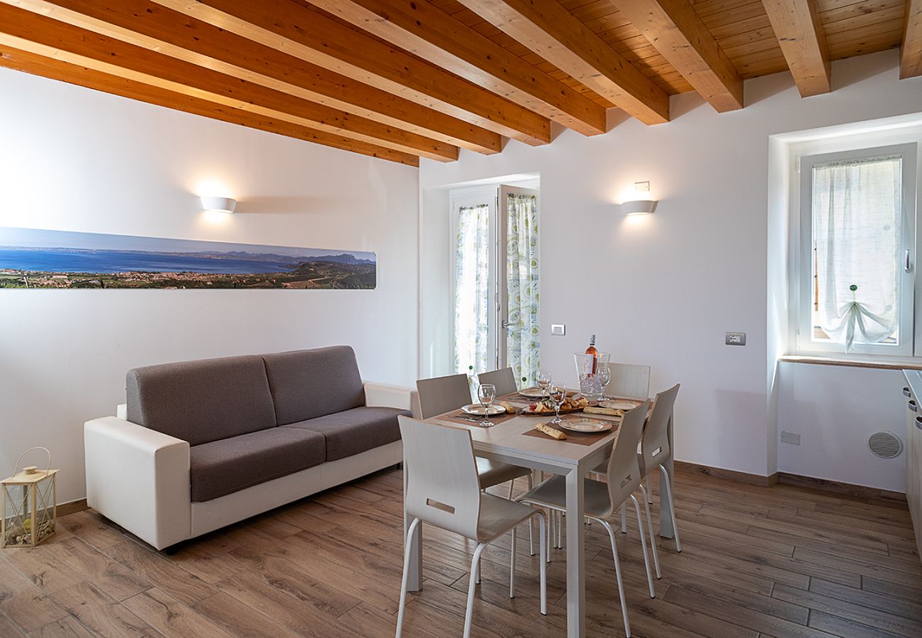 Ferienhaus in Bardolino - Regarda - Casa Rossa, romantisches Rustico  mit Wlan und Klimaanlage