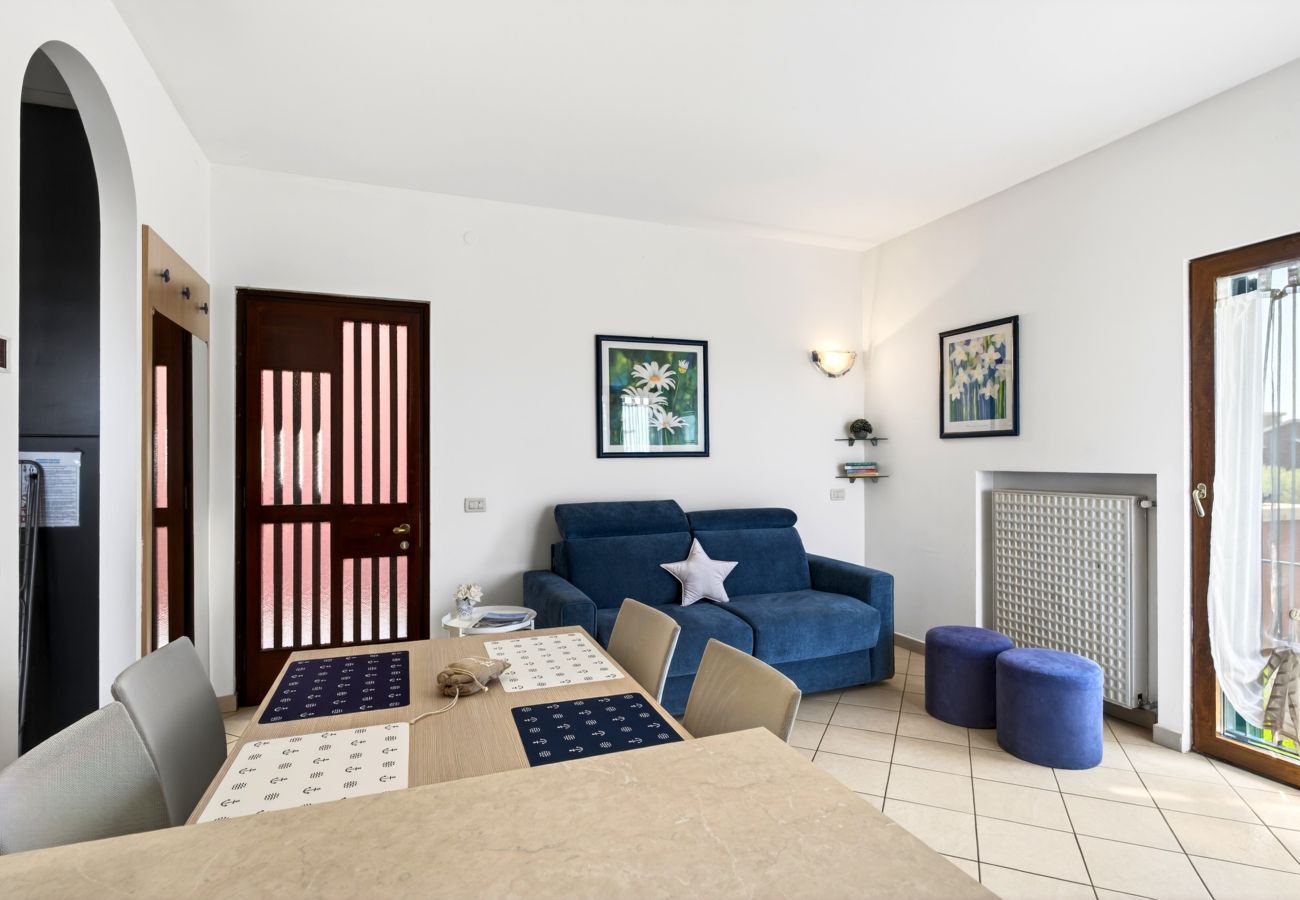 Ferienwohnung in Bardolino - Regarda - Ferienwohnung Blue View 1 mit Pool, Seeblick, Wlan, 1 Schlafzimmer