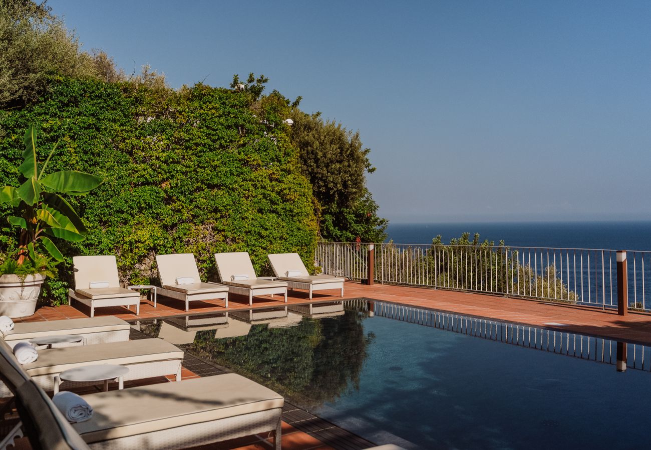 Villa in Amalfi - Villa Bijoux - Luxusvilla mit Meerblick
