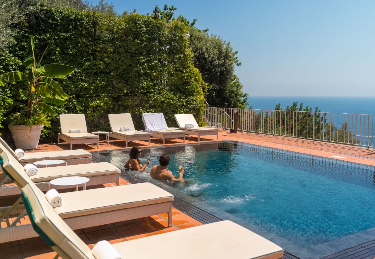 Villa in Amalfi - Villa Bijoux - Luxusvilla mit Meerblick