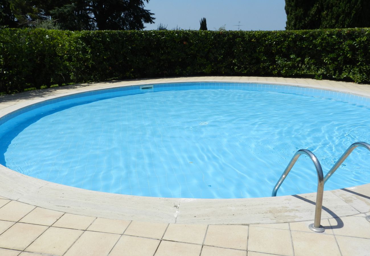 Ferienwohnung in Bardolino - Regarda - Blue View 2 mit Pool, Seeblick, Wlan, 2 Schlafzimmer ,ideal für Pärchen und Familien 