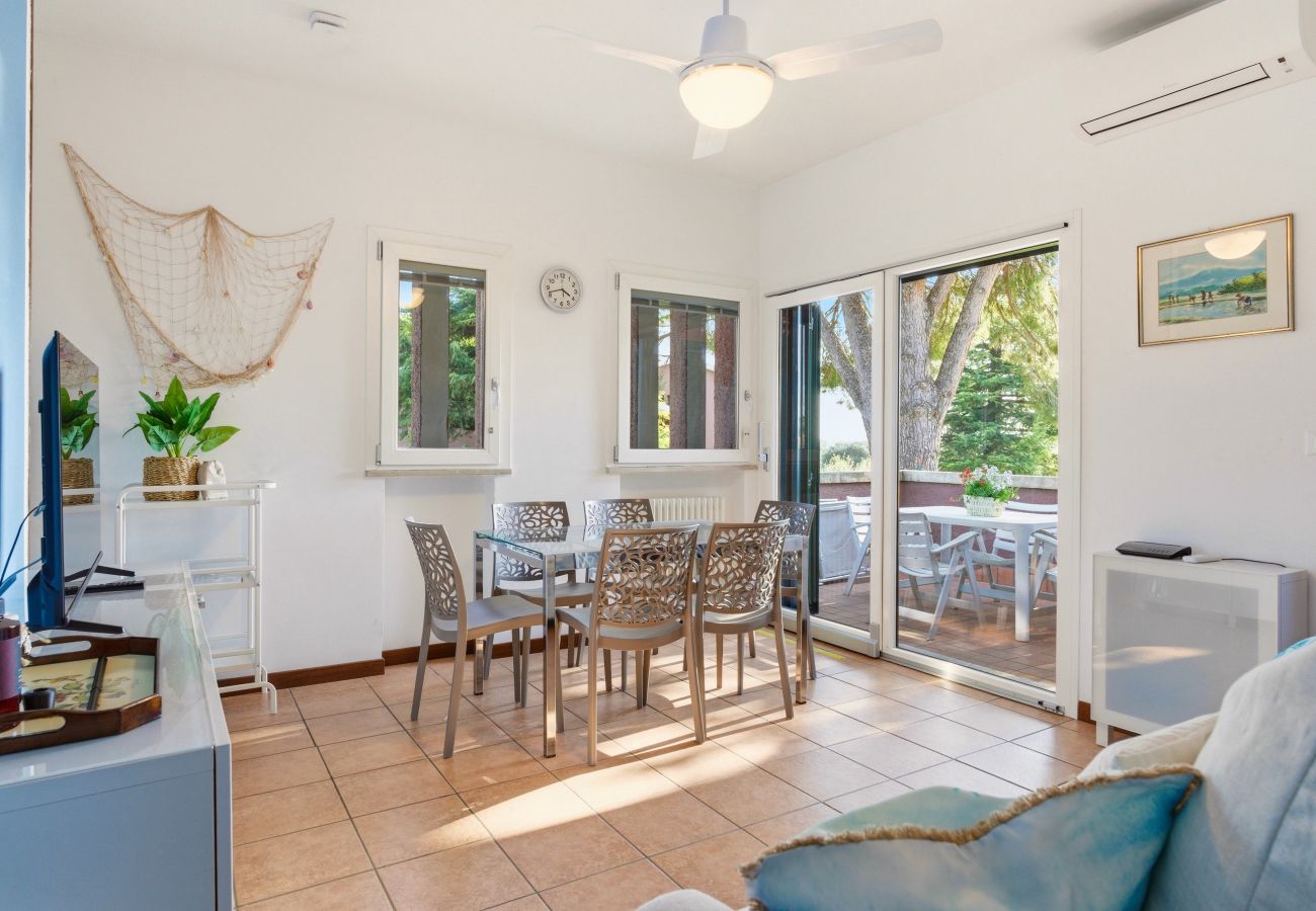 Ferienwohnung in Bardolino - Regarda - Blue View 2 mit Pool, Seeblick, Wlan, 2 Schlafzimmer ,ideal für Pärchen und Familien 