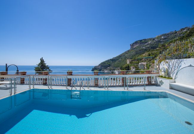 Villa in Ravello - Villa Arte - Luxuriöse Villa für große Gruppen mit privatem Pool