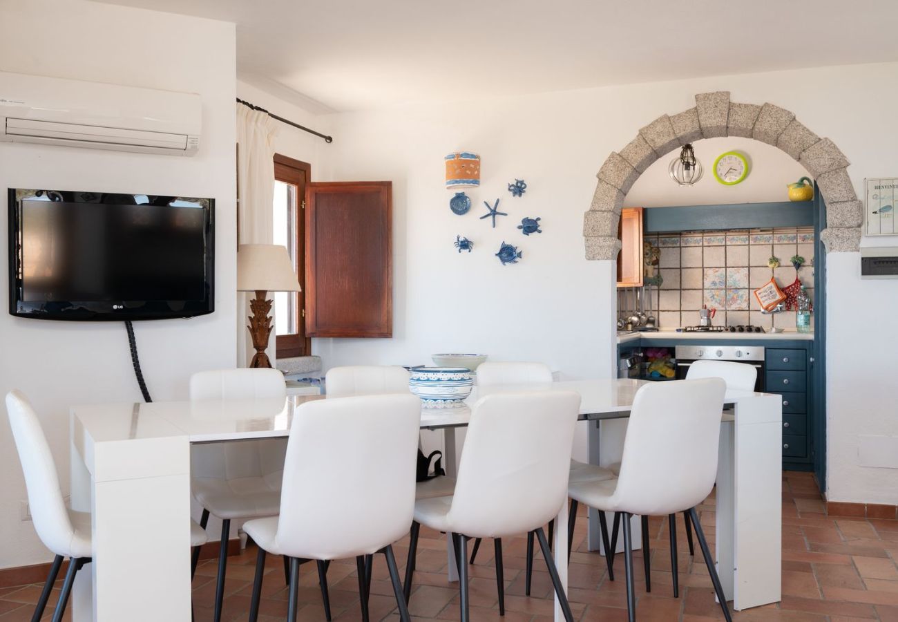 Villa in Olbia - Villa Majra - fantastischer Pool mit Blick auf Tavolara