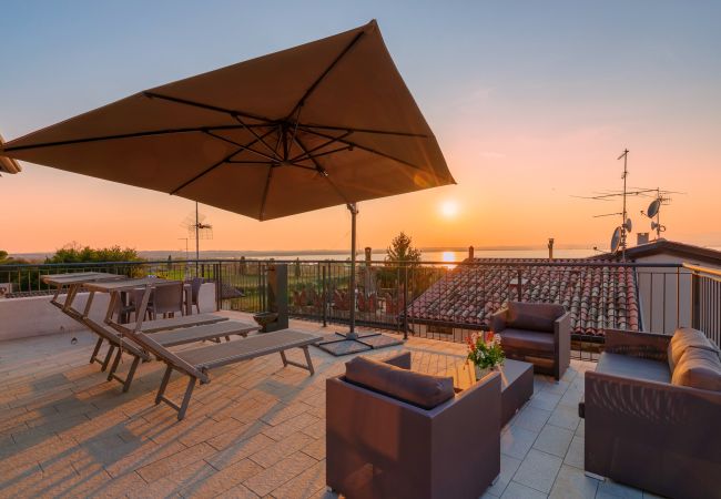 Ferienwohnung in Lazise - Regarda - Residenza GJ - EG moderne Zweizimmerwohnung mit Dachterrasse