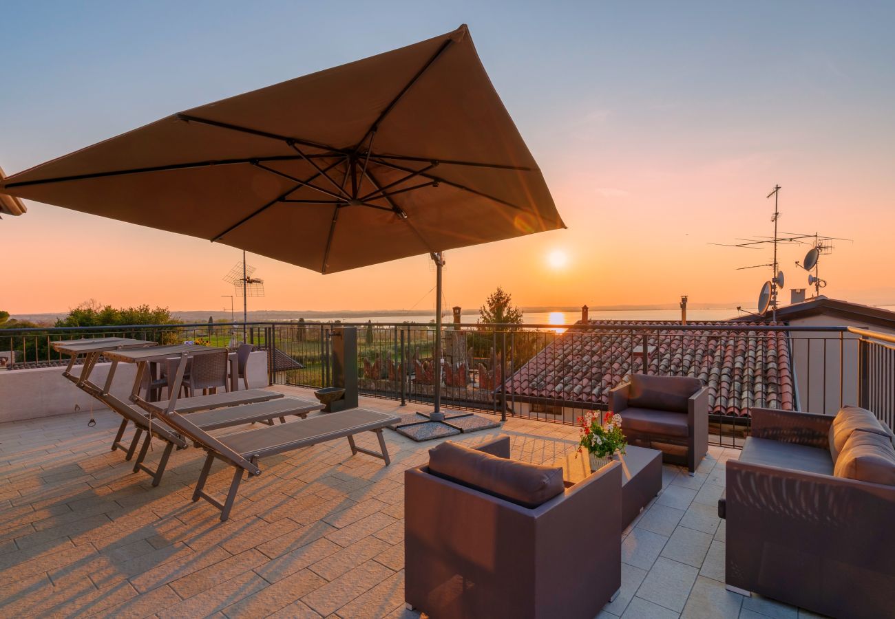 Ferienwohnung in Lazise - Regarda - Residenza GJ - EG moderne Zweizimmerwohnung mit Dachterrasse