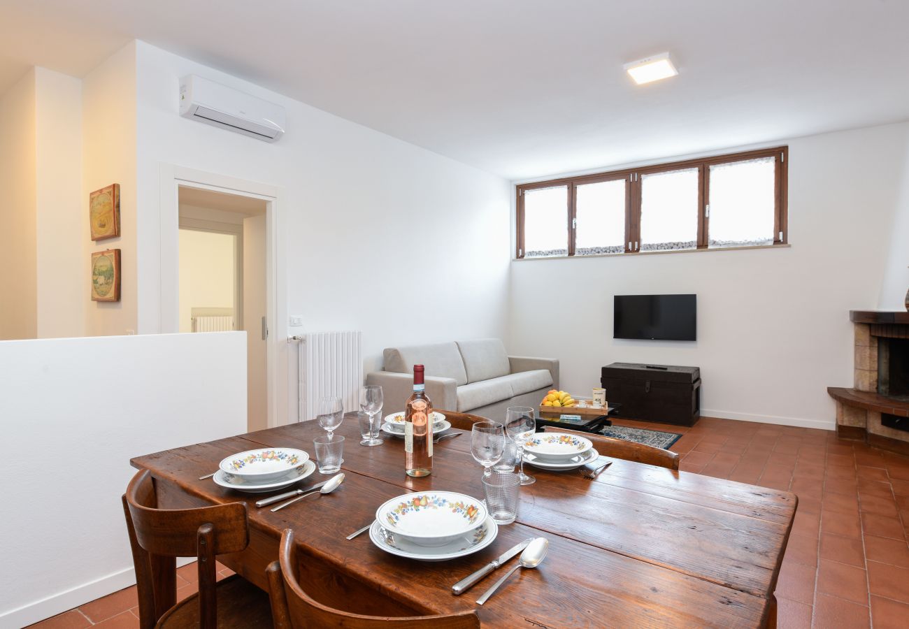 Ferienwohnung in Salò - Appartamento Isi