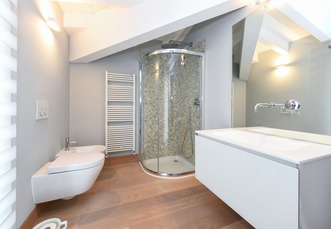 Ferienwohnung in Salò - Appartamento Rossi 2 