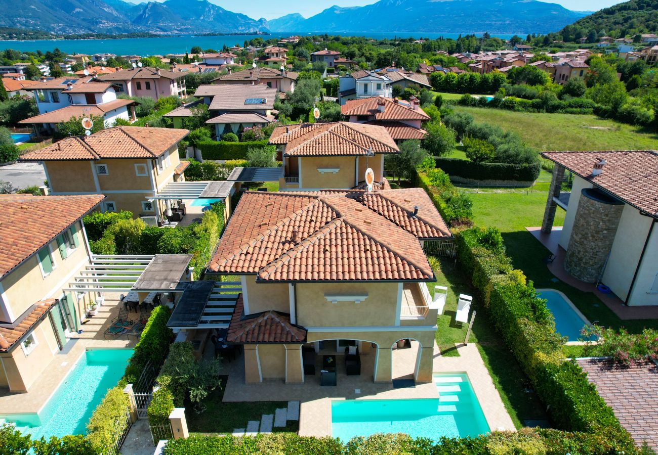 Villa in Manerba del Garda - Villa Iris 