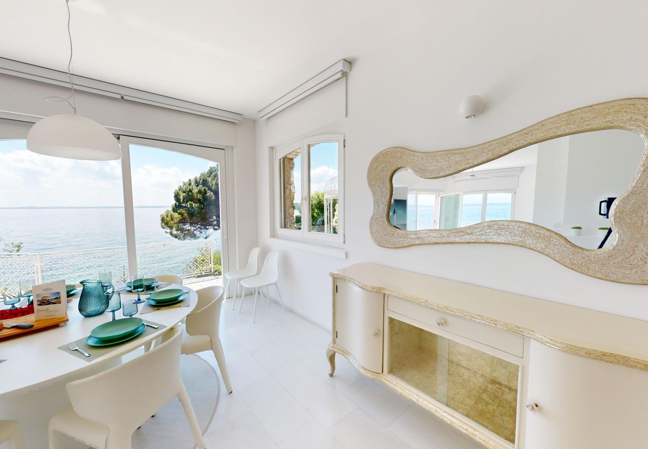 Villa in Manerba del Garda - Villa Flora 