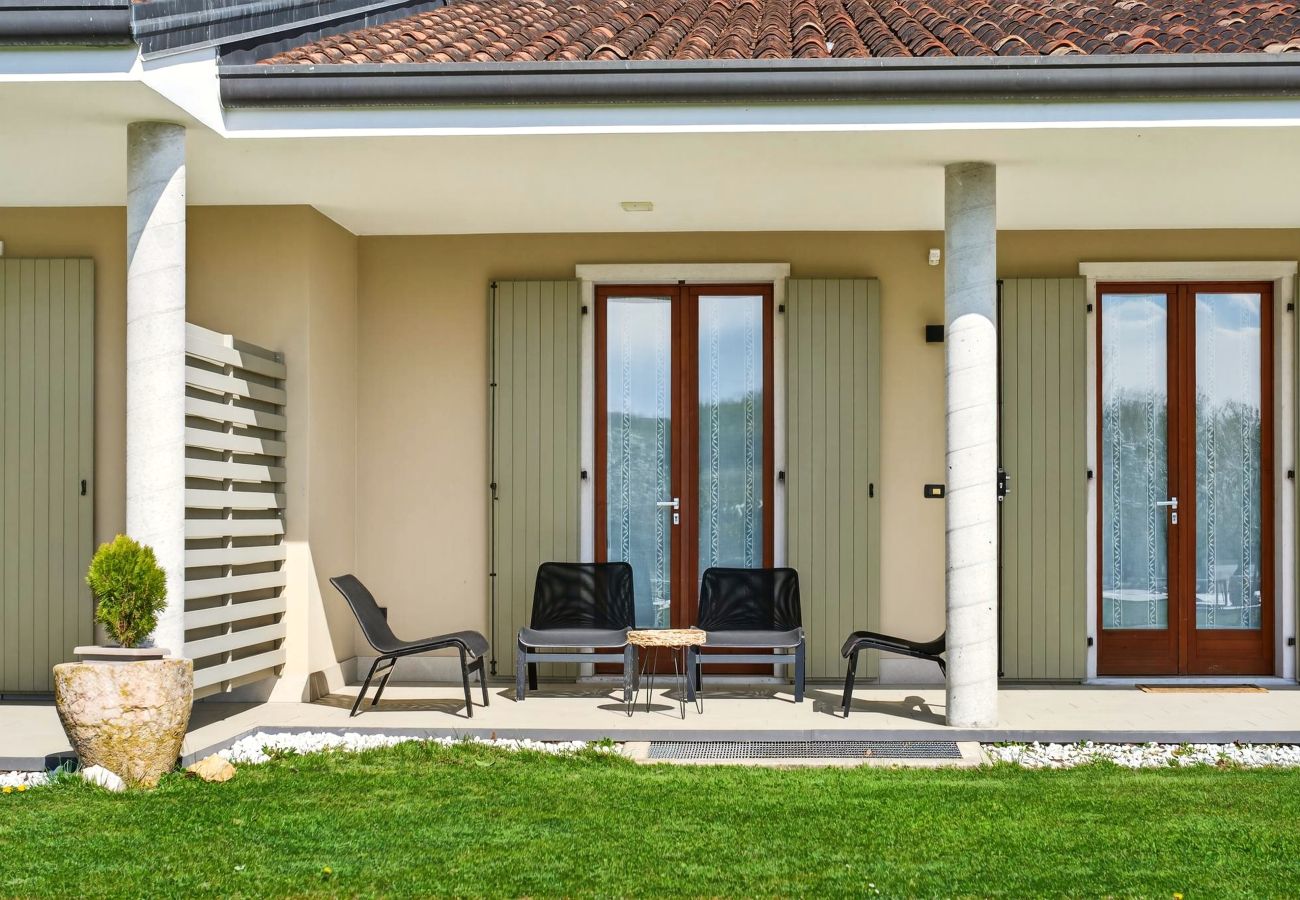 Villa in Costermano - Villa Ida für 12 Personen mit Stil und Liebe eingerichtet,mit privat Pool und Garten