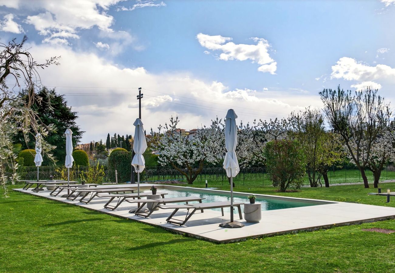 Villa in Costermano - Villa Ida für 12 Personen mit Stil und Liebe eingerichtet,mit privat Pool und Garten
