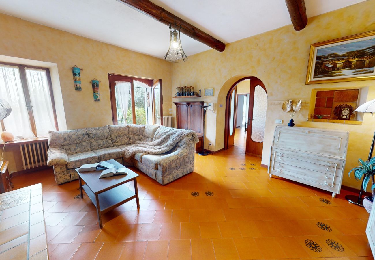 Ferienwohnung in Salò - Casale massina piano terra