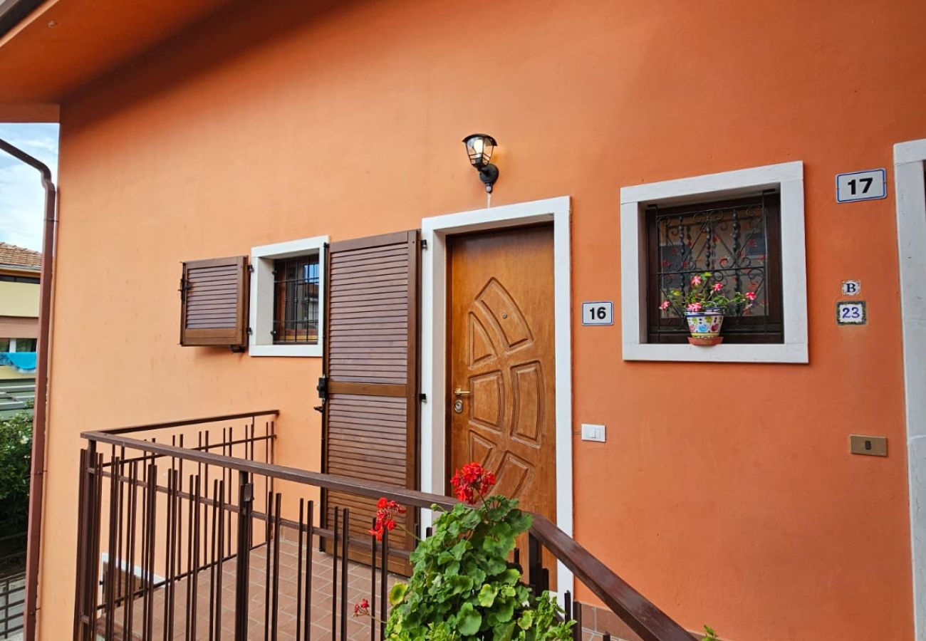 Ferienwohnung in Lazise - Regarda -Lisa Marie Wohnung mit Pool und Tennis