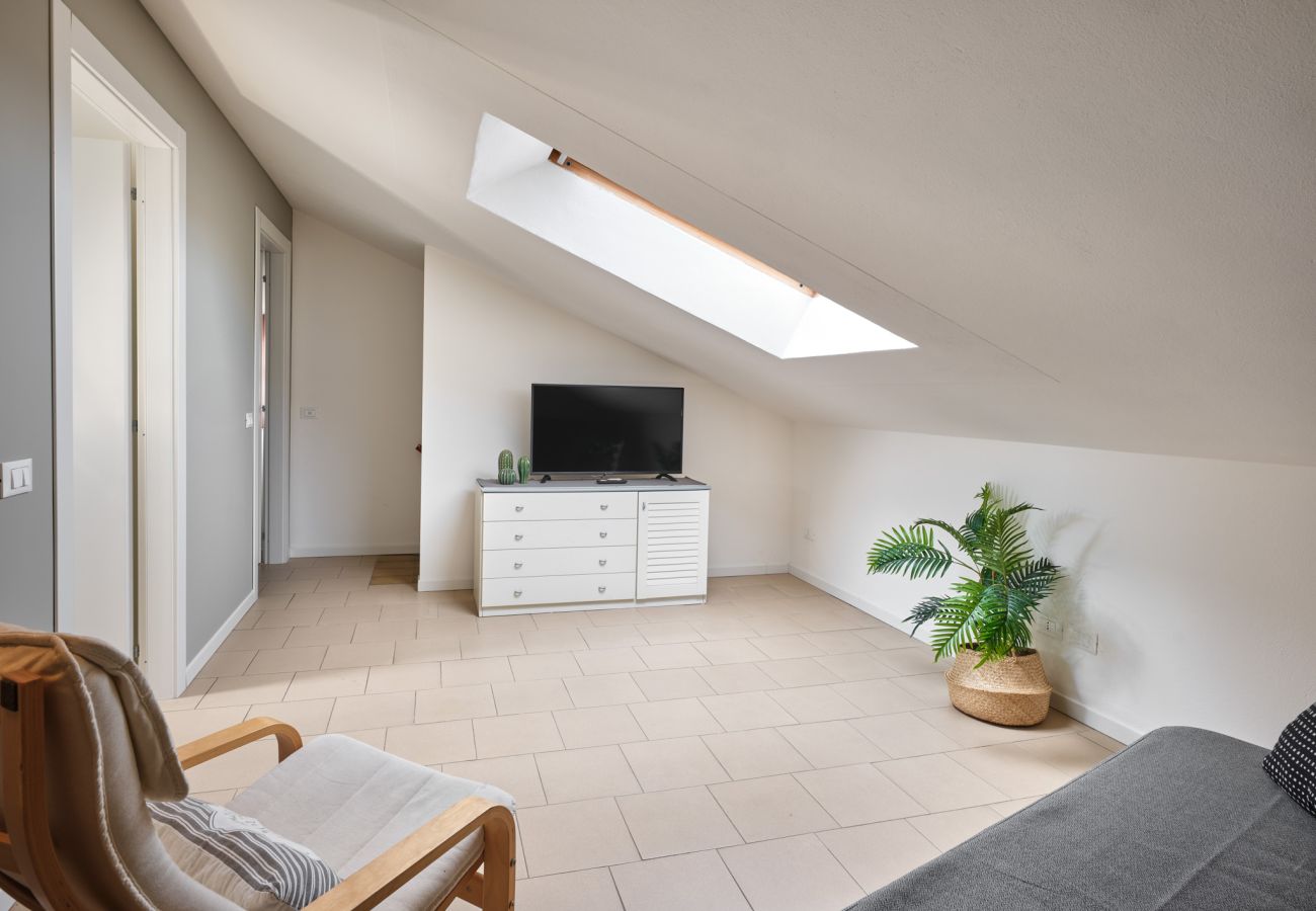 Ferienwohnung in Lazise - Regarda -Lisa Marie Wohnung mit Pool und Tennis