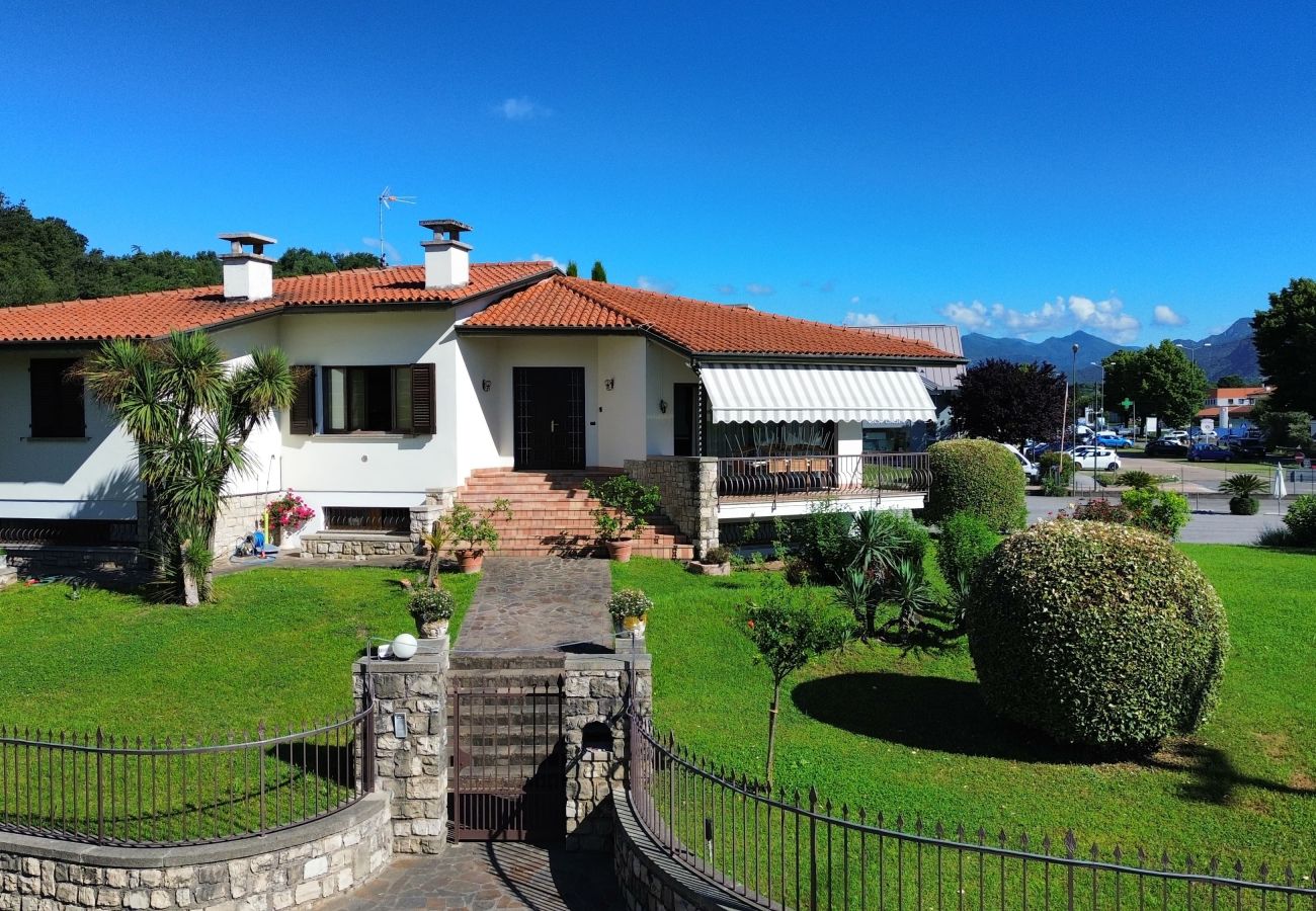 Villa in Puegnago sul Garda - VILLA FIORITA