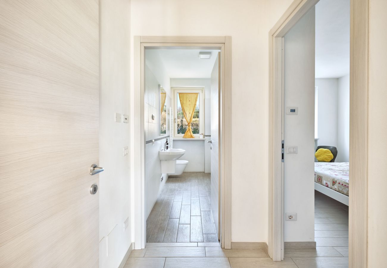 Ferienwohnung in Pastrengo - Residenza Pastrengo - Zweizimmerwohnung Girasole mit Pool und Terrasse
