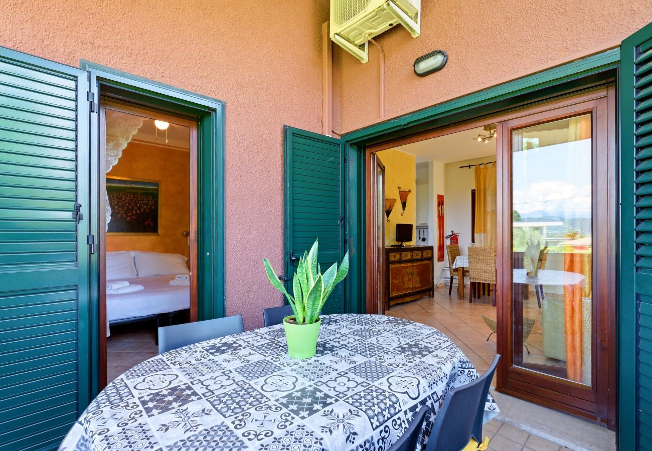 Ferienwohnung in Bardolino - Regarda - Wohnung Blue View 3 mit Pool und Seeblick
