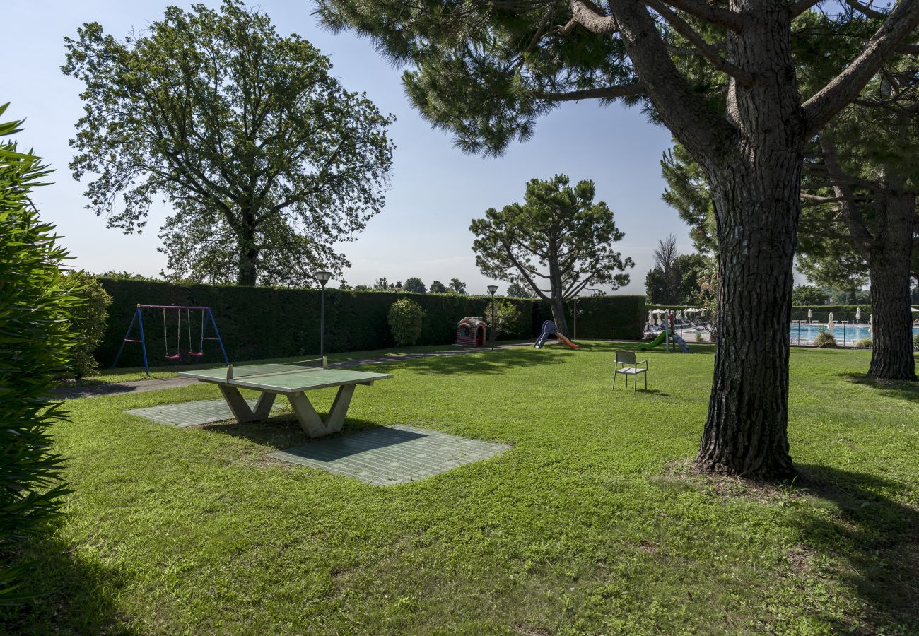 Ferienwohnung in Lazise - Regarda - Apple Apartment mit Pool und Carport