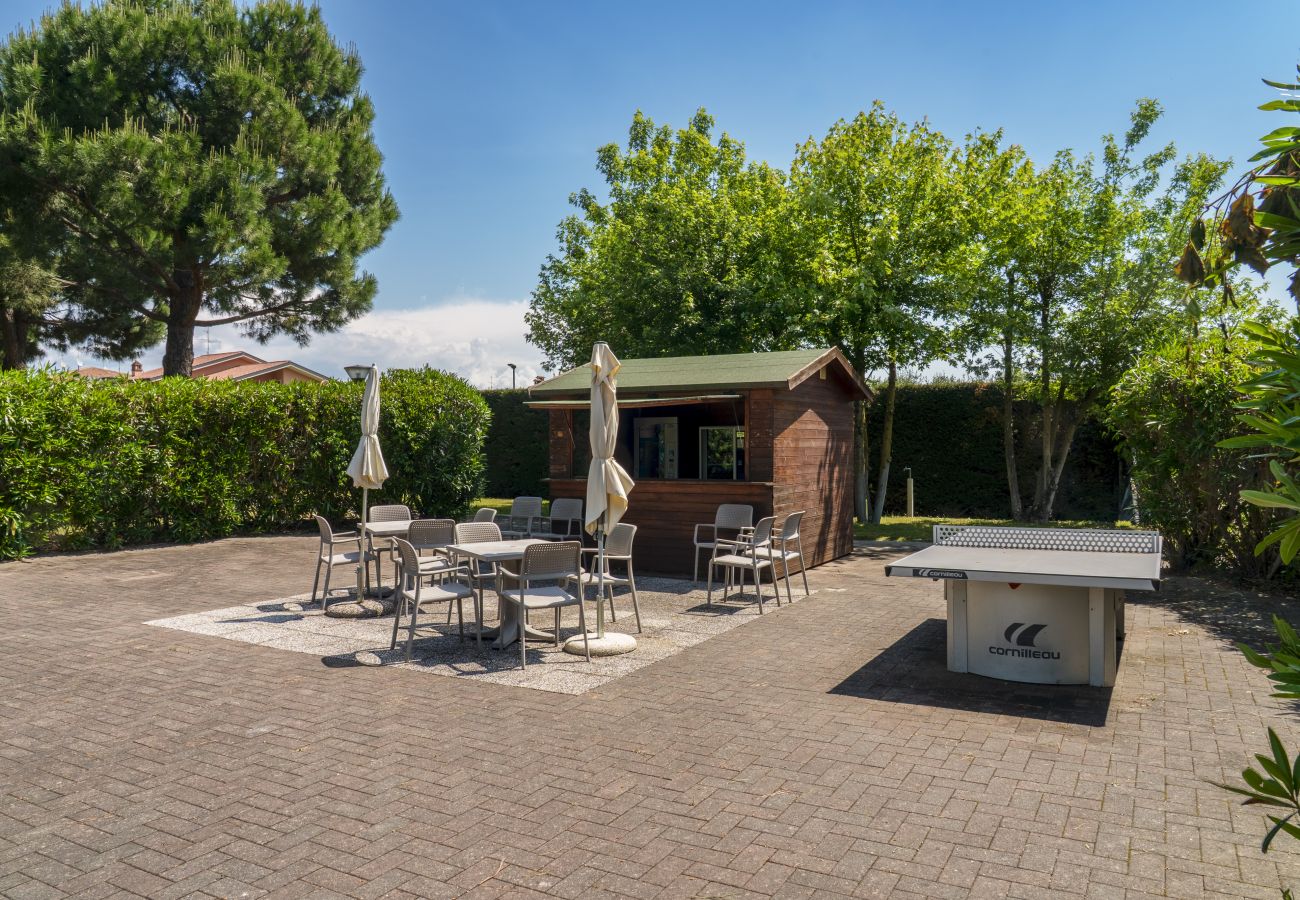 Ferienwohnung in Lazise - Regarda - Apple Apartment mit Pool und Carport